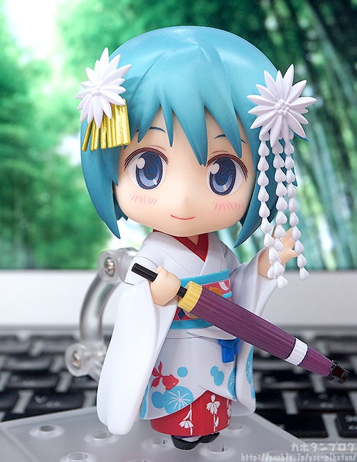 sayaka miki nendoroid