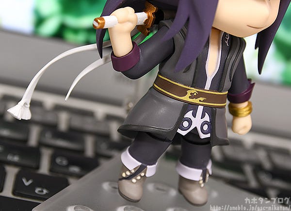 yuri lowell nendoroid