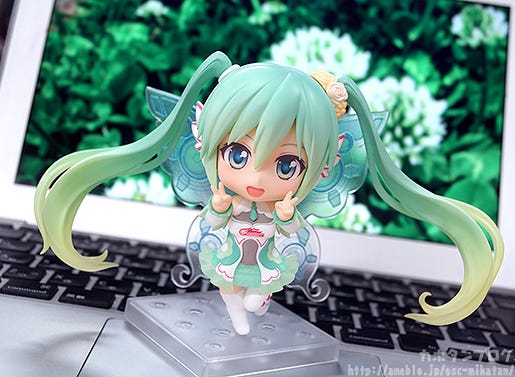 racing miku 2017 nendoroid