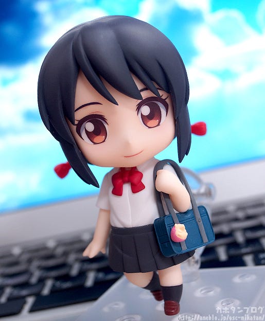 nendoroid holding hands