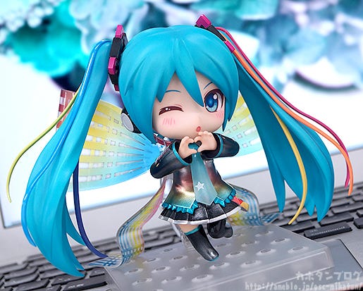 10th anniversary miku nendoroid