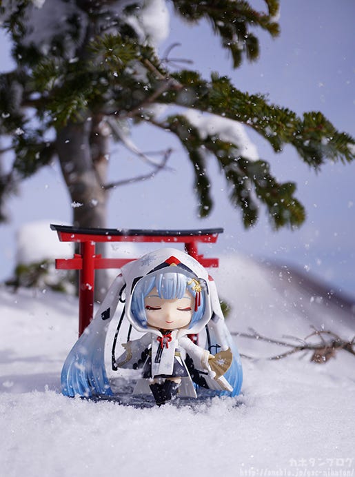 snow miku crane priestess