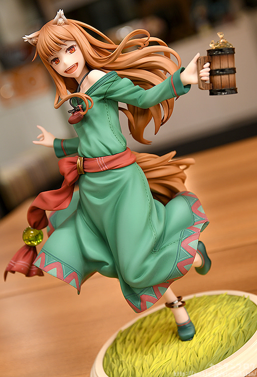 SPICE AND WOLF - Holo "Sunflower Dress" Noodle Stopper 17cm