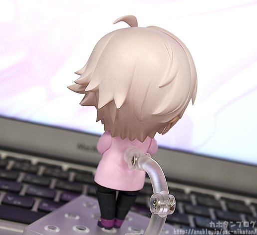 pink hair nendoroid