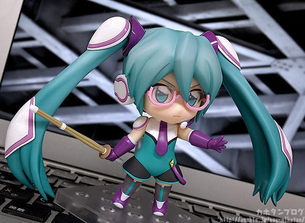 Good Smile Company Nendoroid Hatsune Miku Shinkalion, Figura PVC 10 Cm Con 3 Espressioni, Pilota H5 Hayabusa