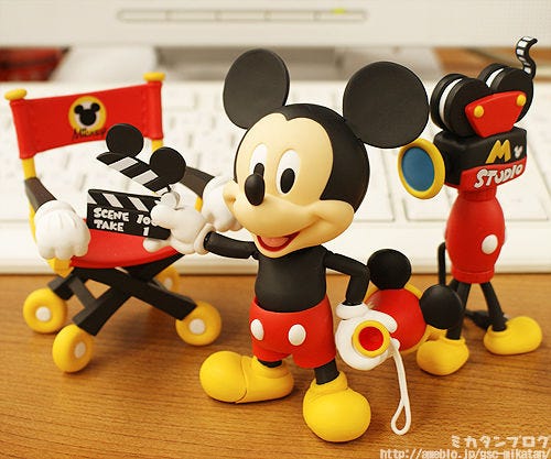 Disney MICKEY MOUSE DIRECTOR 90th Anniversary GoodSmile Company Nendoroid #100 