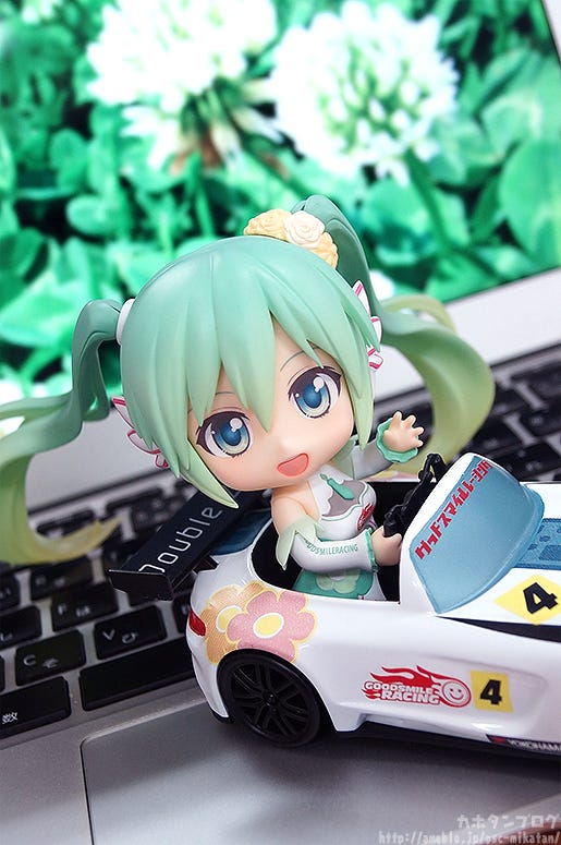 racing miku 2017 nendoroid