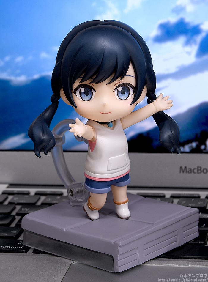 nendoroid holding hands