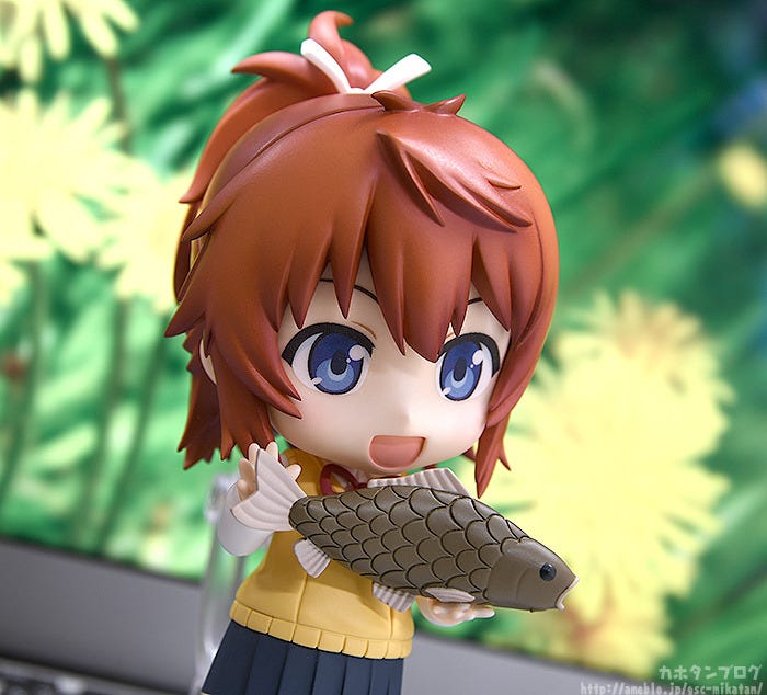 Her high half-up ponytail has been faithfully recreated in Nendoroid form!