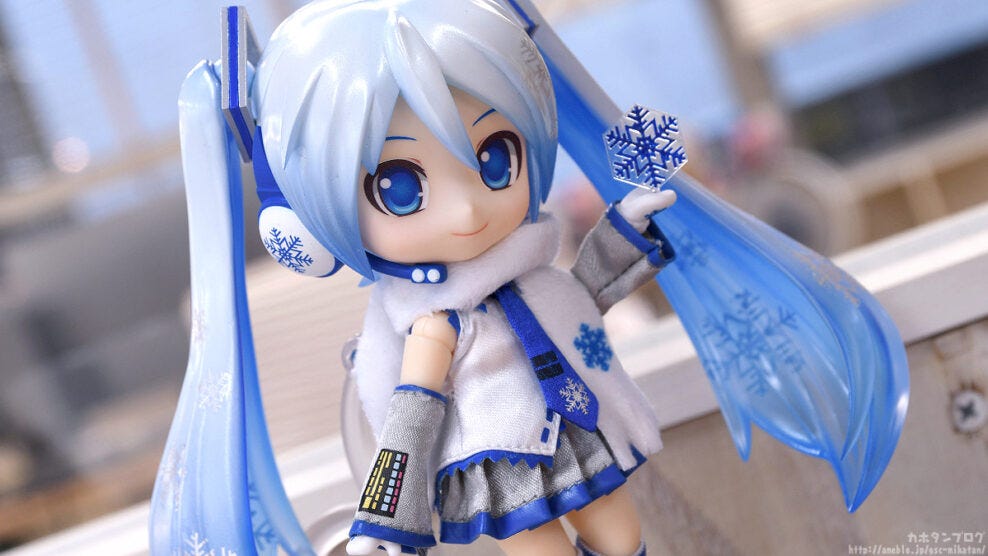 Snow Miku buy nendoroid doll